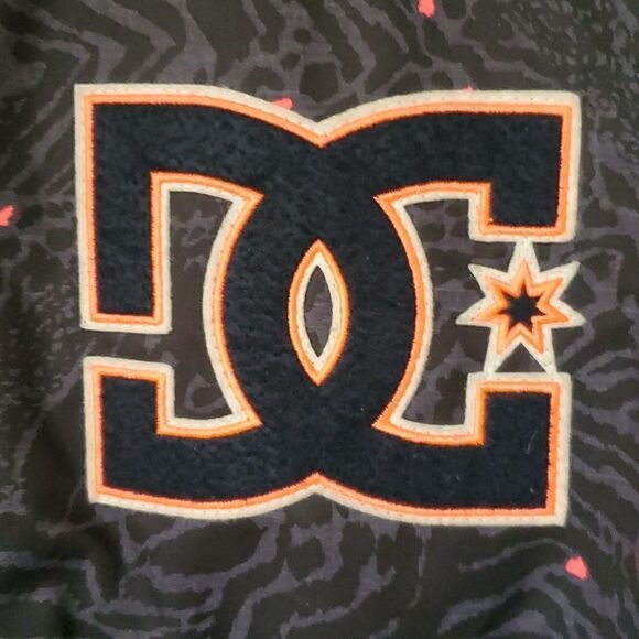 DC Squad 10K Women's Snow Jacket in Black & Orange - Picture 7 of 16